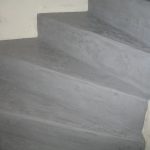 Béton décoratif - Escalier en béton ciré extérieur